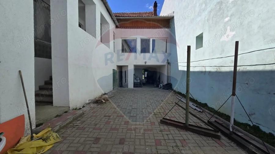 Casa / Vila cu 5 camere de vanzare in zona Central - 8
