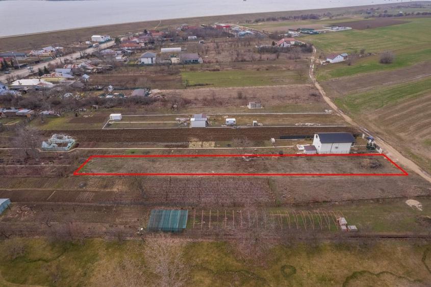 Teren Construcții intravilan de 1293 mp, în Cornetu