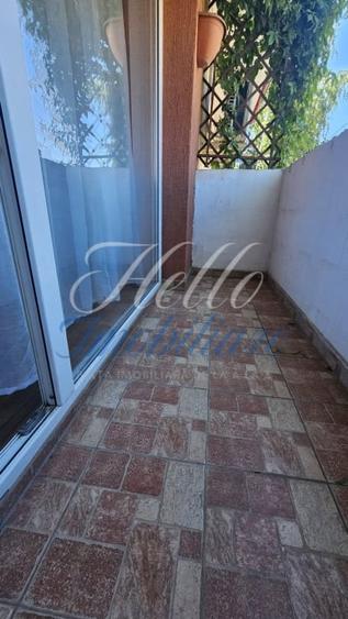 Apartament cu 3 camere semidecomandat în Florești