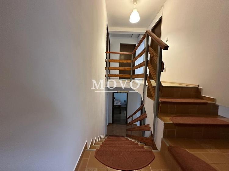 Casă individuală cu 5 camere cu Garaj în Sânmihaiu German