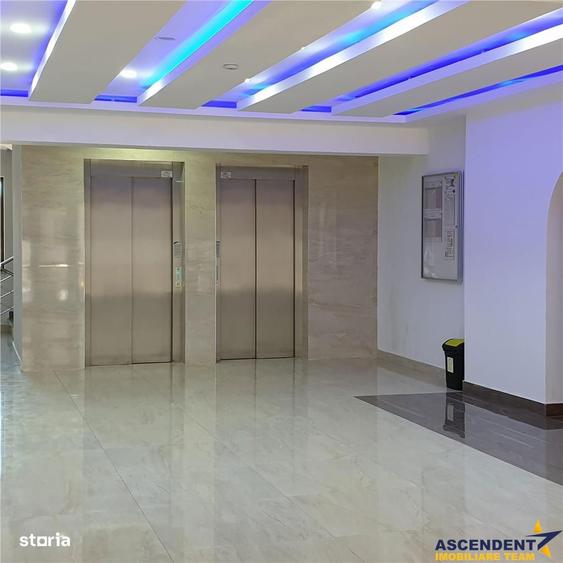 Apartament cu 4 camere decomandat în Tractorul