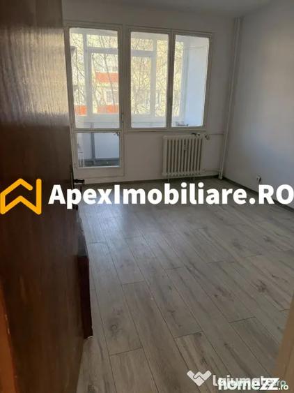 Apartament cu 3 camere decomandat în Brâncoveanu