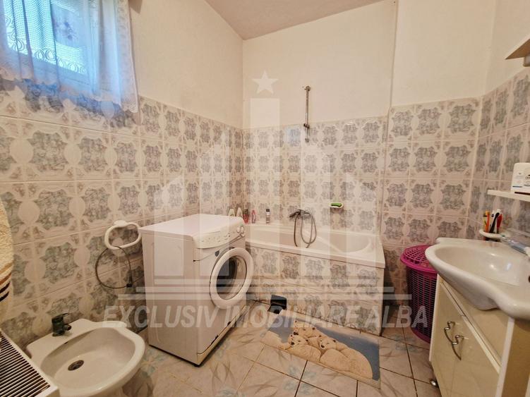 Casă individuală cu 6 camere cu Canalizare în Sânmiclăuș