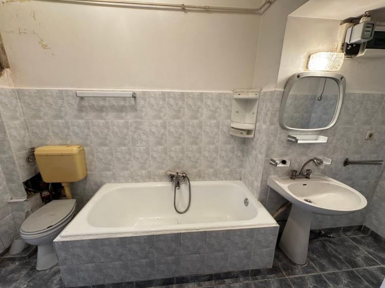 Apartament cu 2 camere decomandat în Dacia
