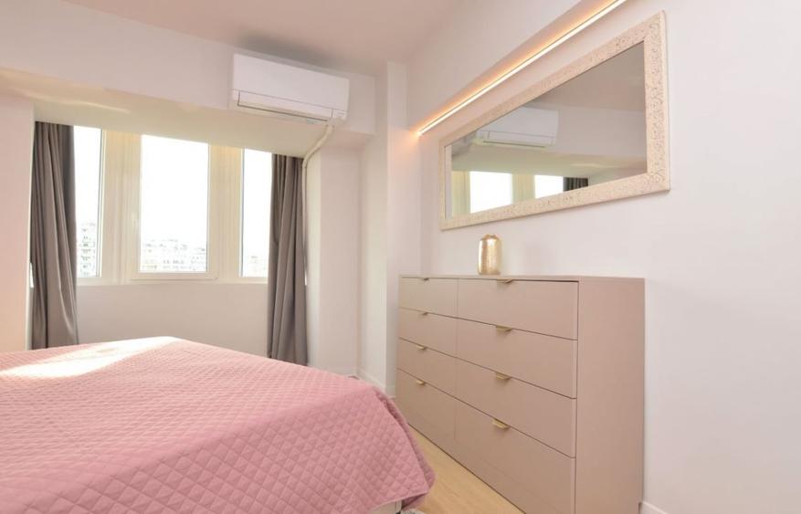 Apartament cu 3 camere decomandat, mobilat în Unirii