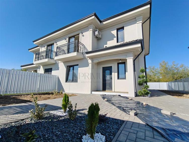 Duplex cu 5 camere cu Canalizare în Moșnița Nouă