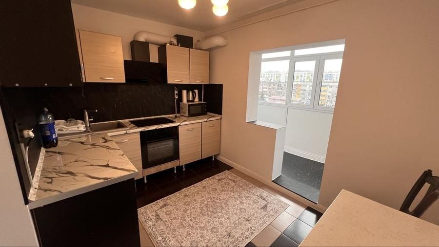 Apartament cu 3 camere decomandat în Rahova