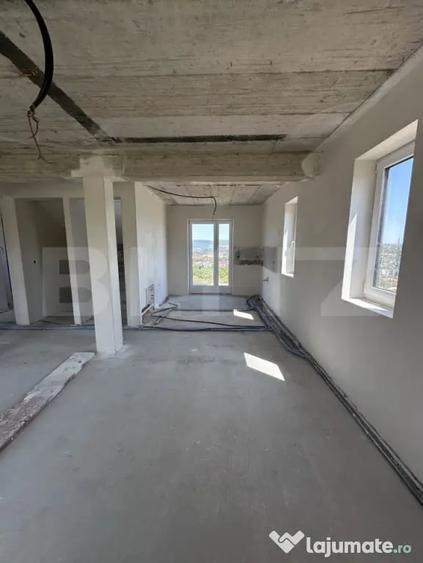 Casă cu 4 camere cu Teren 500 Mp în Dej
