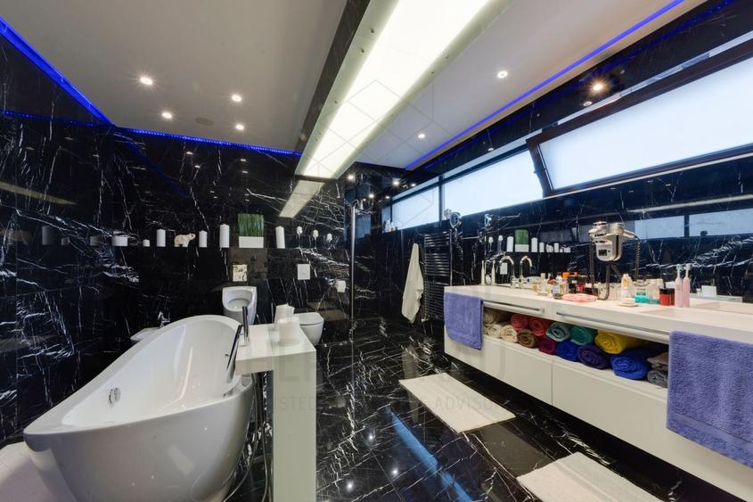 Penthouse cu 4 camere decomandat, mobilat în Herăstrău