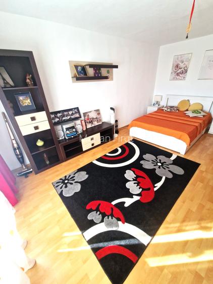 Militari, Virtutii, magazinul Sir