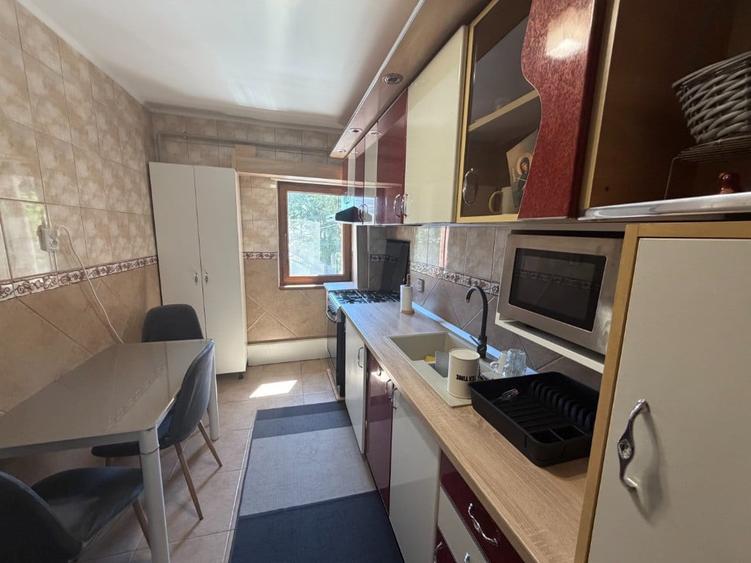 Apartament 2 camere,strada Babadag,etaj 2 - 2