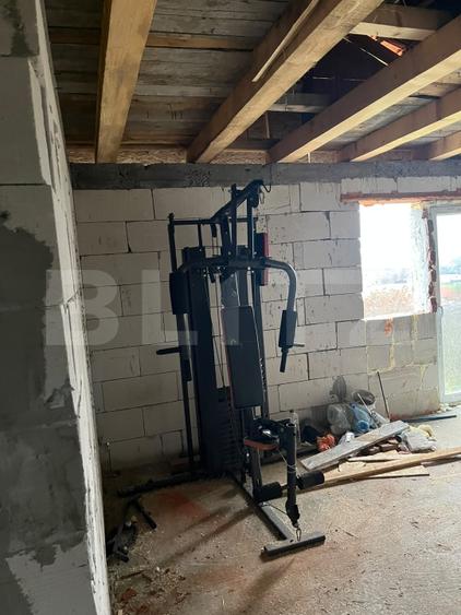 Casă individuală cu 2 camere cu Teren 1400 Mp în Chimindia