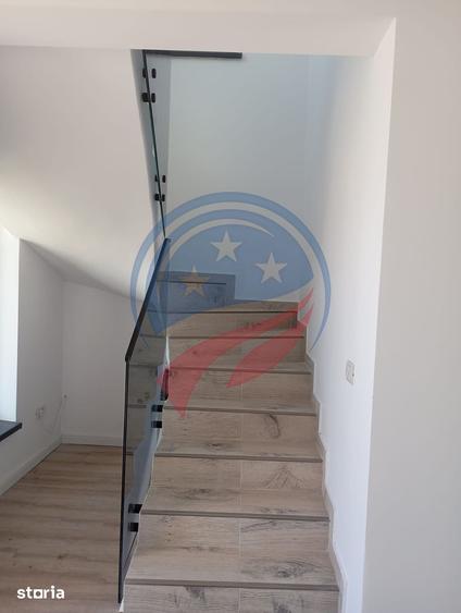 Casă cu 5 camere cu Teren 345 Mp în Vela