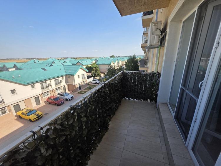 Apartament cu 3 camere semidecomandat în Ștefăneștii de Jos