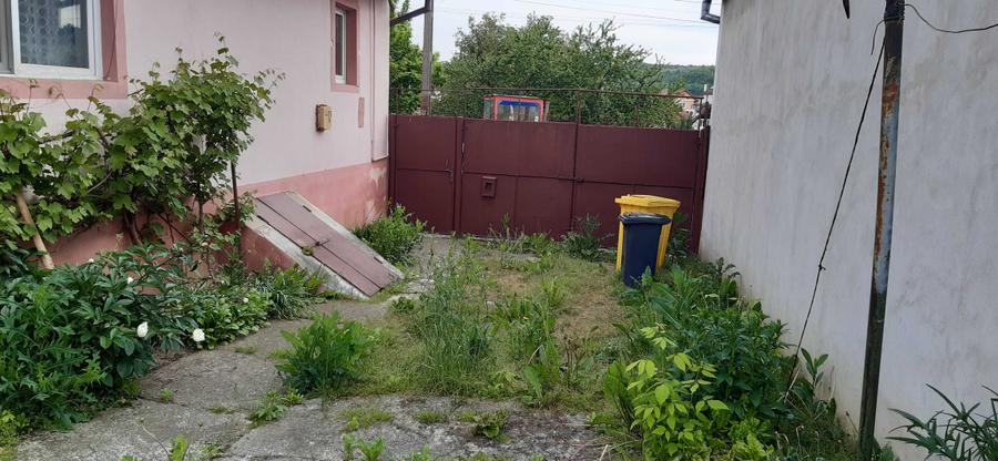 Casă cu 2 camere în Central