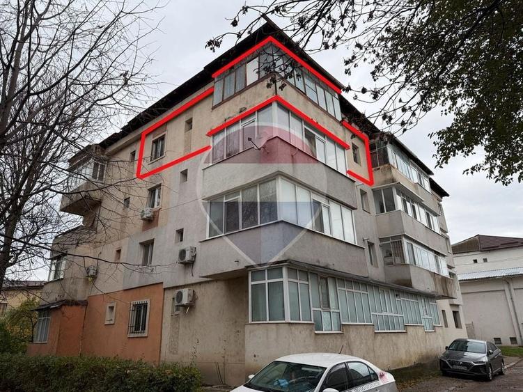 Apartament cu 4 camere decomandat în Brăilei