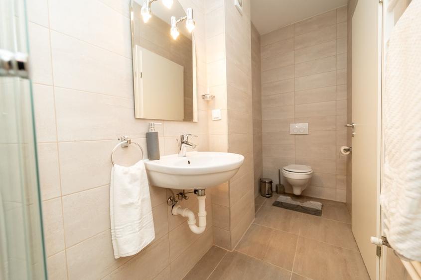 Apartament cu 3 camere decomandat în Avantgarden