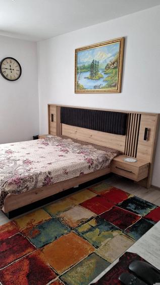 Apartament cu 2 camere decomandat în Girov