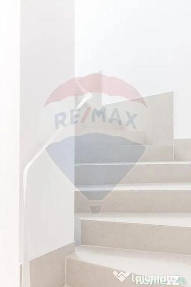 Apartament cu 3 camere decomandat în Națiunile Unite