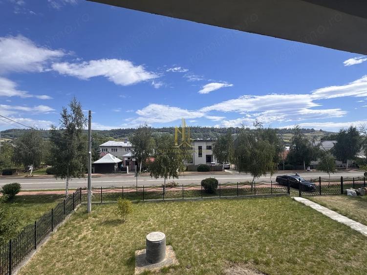 Casă cu Teren 1700 Mp în Călinești (Dărmănești)