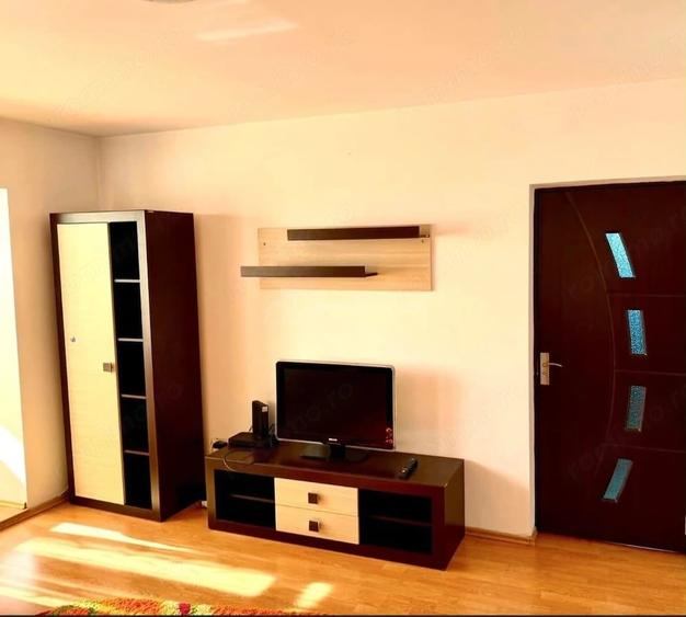 Apartament cu 2 camere semidecomandat în Sud