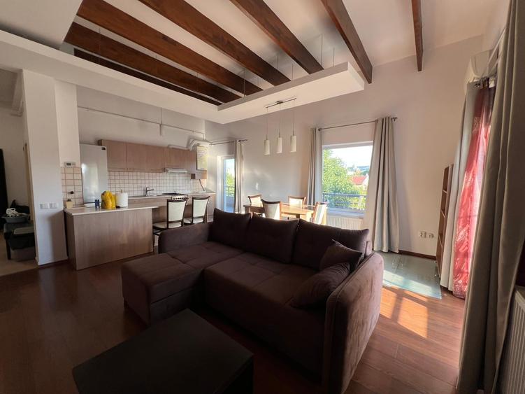 Apartament cu 3 camere semidecomandat în Gheorgheni