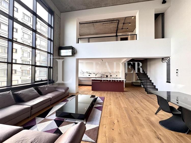 Apartament cu 4 camere decomandat, mobilat în Barbu Văcărescu