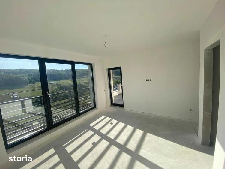 Casă cu 4 camere cu Teren 500 Mp în Baciu