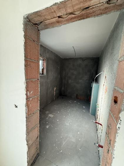 Casă cu 3 camere în Ipotești