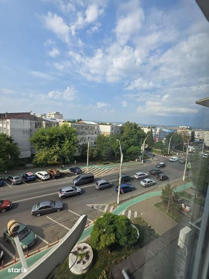Apartament cu 3 camere decomandat în Mioriței