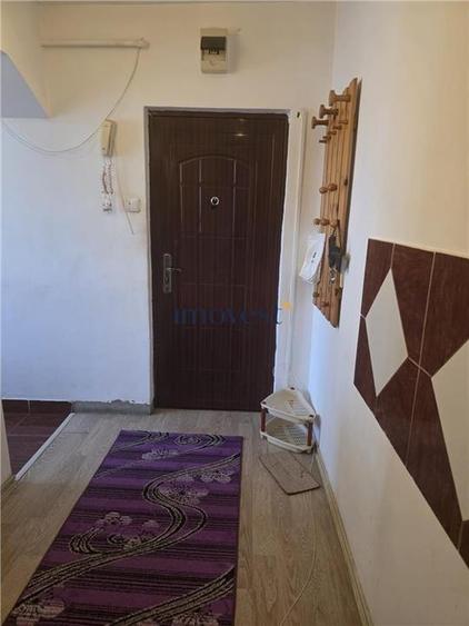 Apartament cu 2 camere decomandat în Solidarității