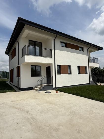 Casă cu 3 camere în Central