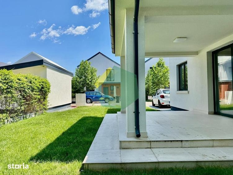 Casă cu 4 camere în Corbeanca
