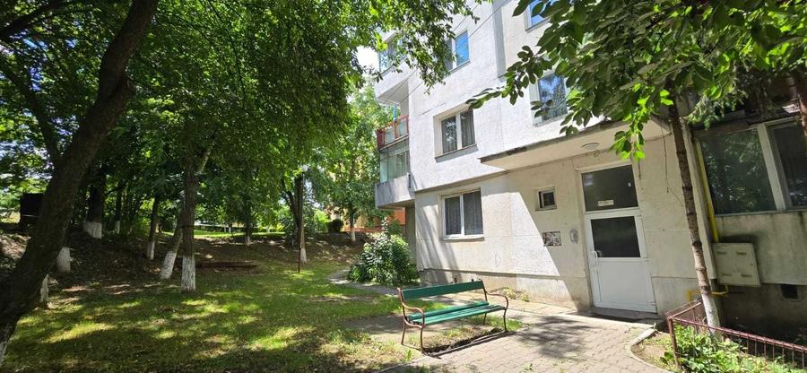 Apartament 65mp Targu Mures, Cartierul Tudor decomandat, 3 camere, 2 bai, balcon, etaj 3 - 2