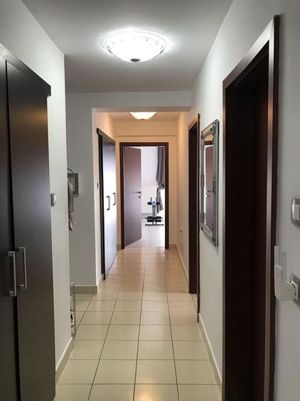 Inchiriez apartament 2 camere central cu parcare acoperita - 9