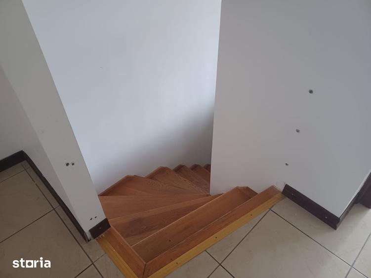 Casă cu 3 camere cu Teren 120 Mp în Sânmartin
