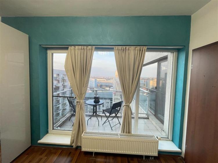 Apartament cu 3 camere decomandat, mobilat în Titan