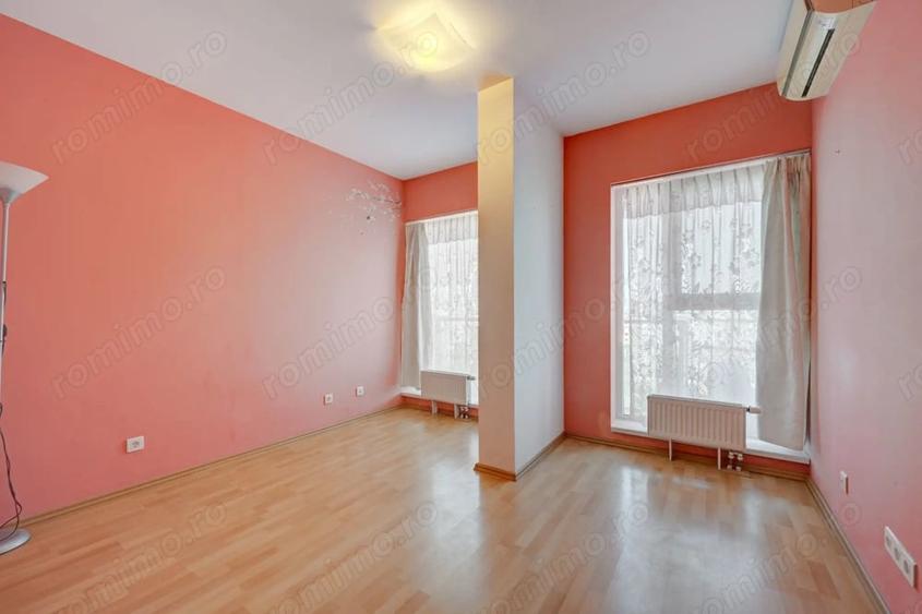 Apartament cu 4 camere decomandat în Titan