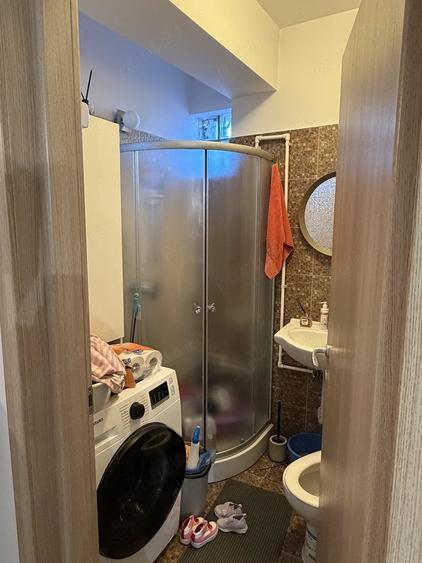 Apartament cu 3 camere decomandat în Bucureștii Noi