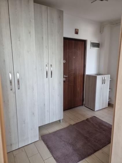 Apartament cu 2 camere decomandat în Exterior Vest