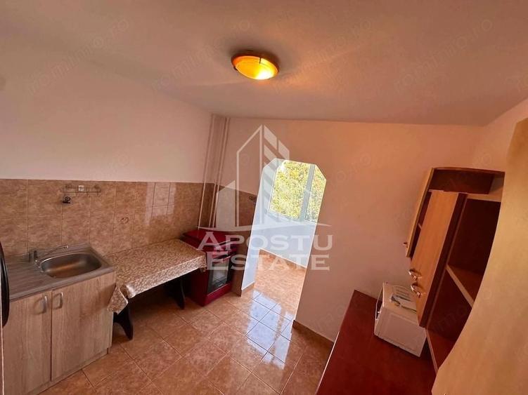 Apartament cu 2 camere decomandat, mobilat în Lipovei