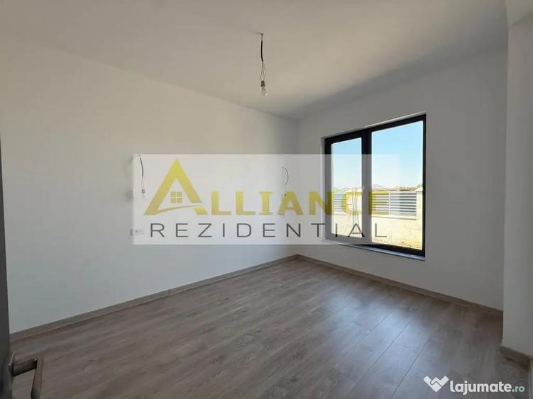 Casă cu 3 camere cu Teren 250 Mp în Berceni