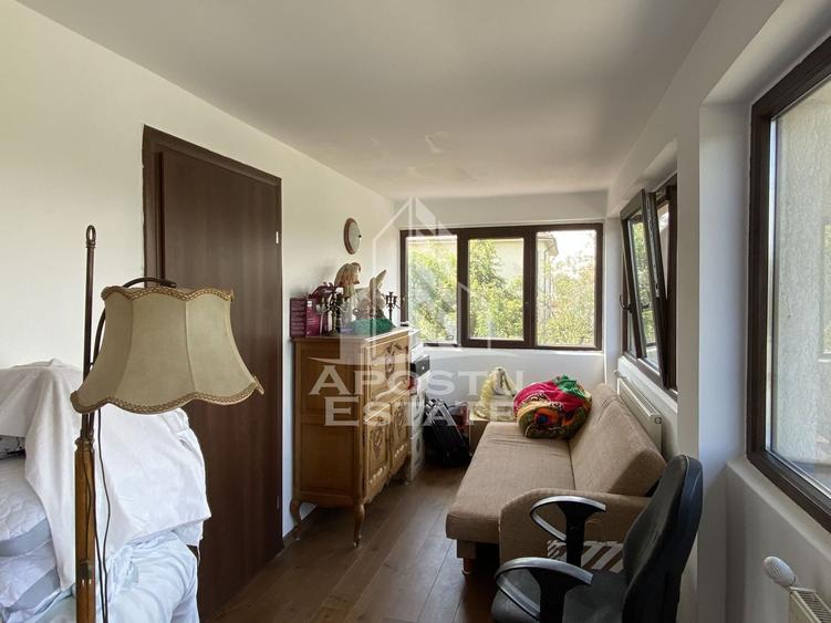 Casă individuală cu 6 camere cu Piscina în Jebel