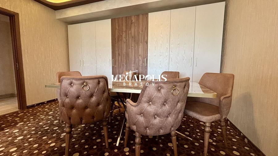 Apartament cu 2 camere decomandat în Tractorul