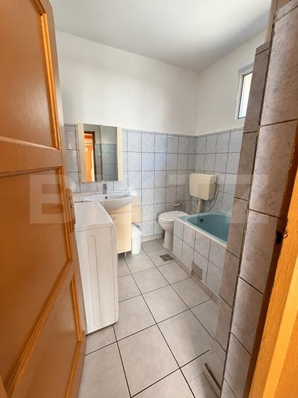 Casă individuală cu 4 camere cu Canalizare în Șoimuș