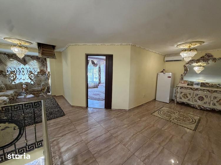 Casă cu 4 camere cu Teren 200 Mp în Central
