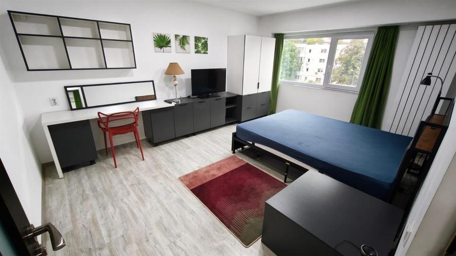 Apartament cu 2 camere decomandat, mobilat în Podul de Fier