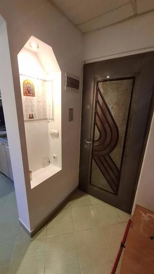 Apartament cu 2 camere semidecomandat în Dâmbovița