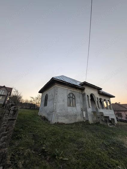 Casă cu 3 camere cu Teren 1106 Mp în Central