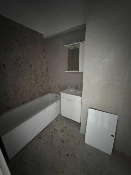 Apartament cu 2 camere decomandat în Exterior Vest